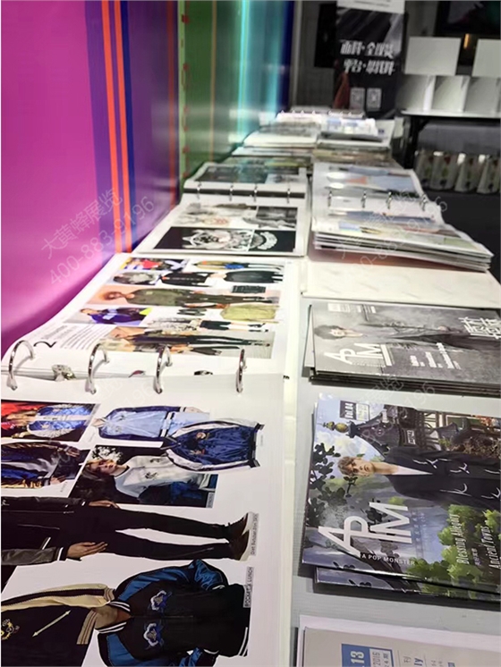 大黄蜂展览