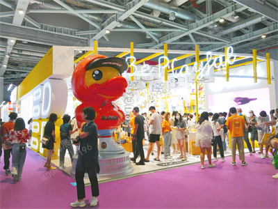 小黄鸭展位设计搭建