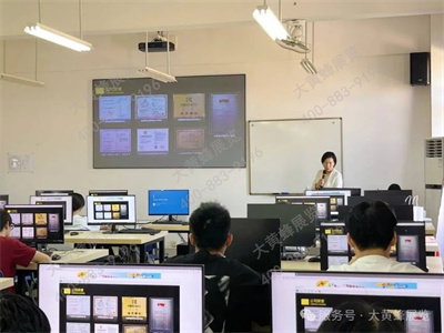 大黄蜂展览校企合作讲座