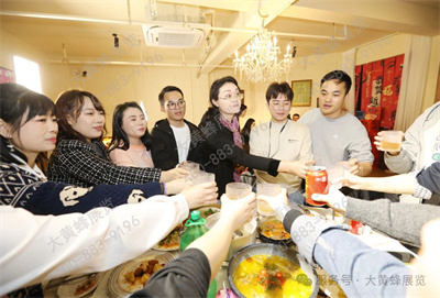 大黄蜂展览年会